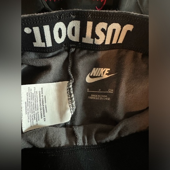 Nike Girls Cheetah Print Leggings - Picture 6 of 6